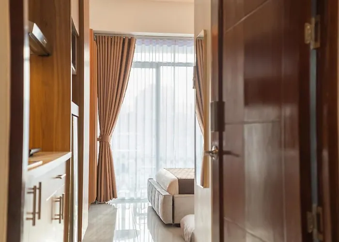 Luxury With Balcony & Swimming Pool Near It Park