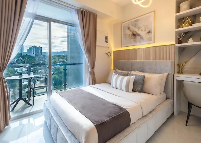 Luxury With Balcony & Swimming Pool Near It Park Apartment