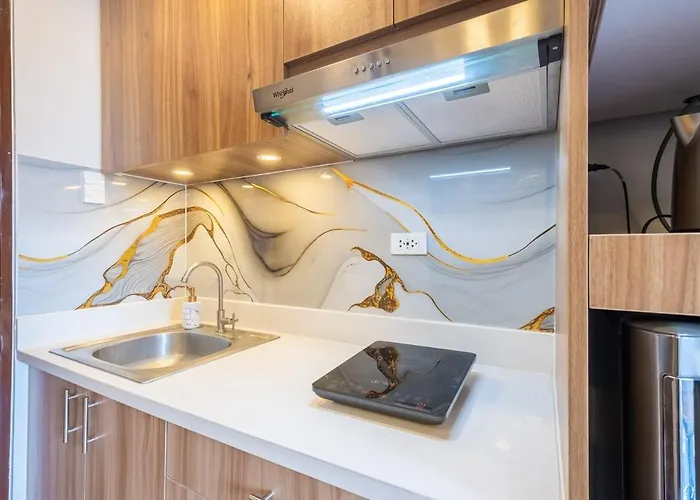 Apartment Luxury With Balcony & Swimming Pool Near It Park Cebu