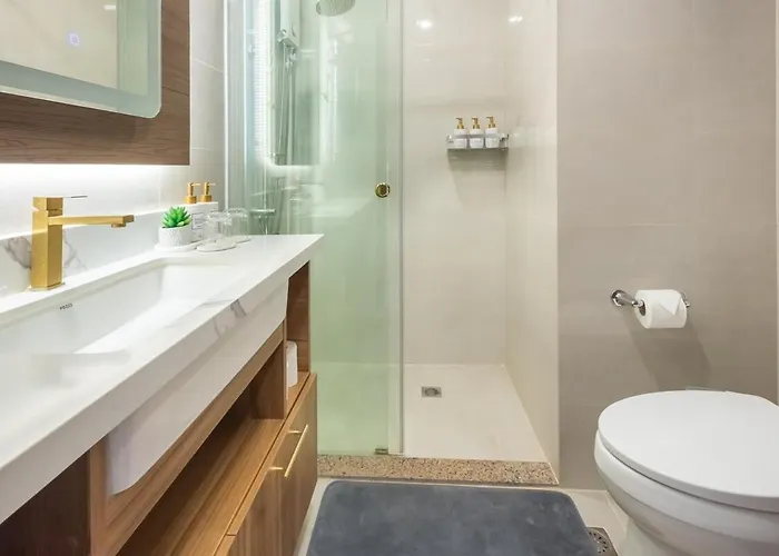 Apartment Luxury With Balcony & Swimming Pool Near It Park Cebu