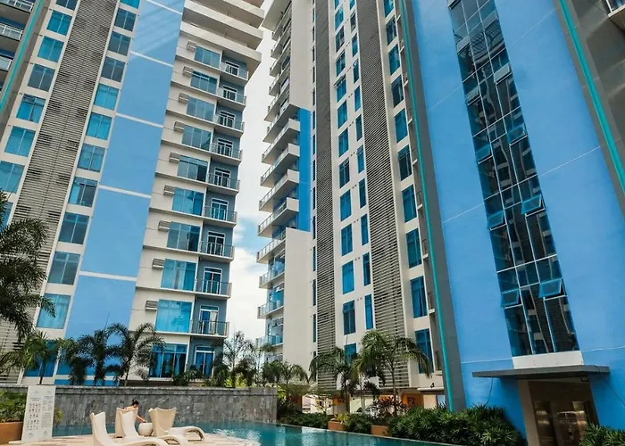 Luxury With Balcony & Swimming Pool Near It Park Apartment