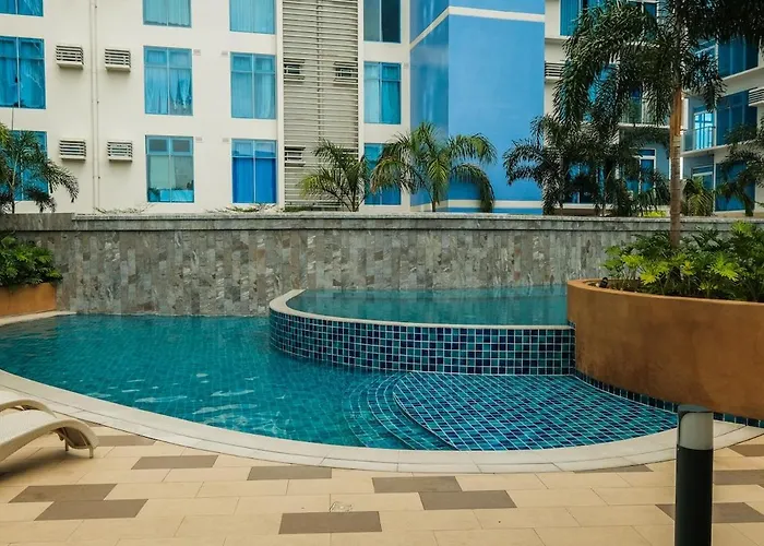 Apartment Luxury With Balcony & Swimming Pool Near It Park *